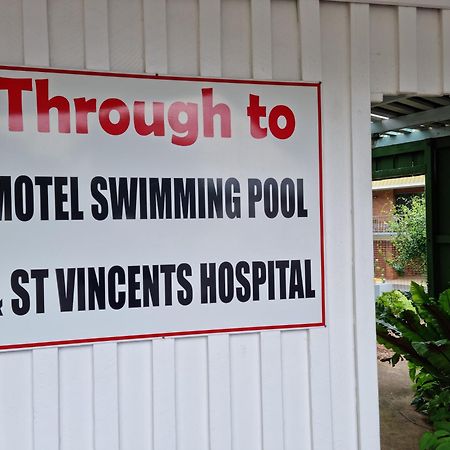 Whiteoaks Motel & Lodges Toowoomba Bagian luar foto