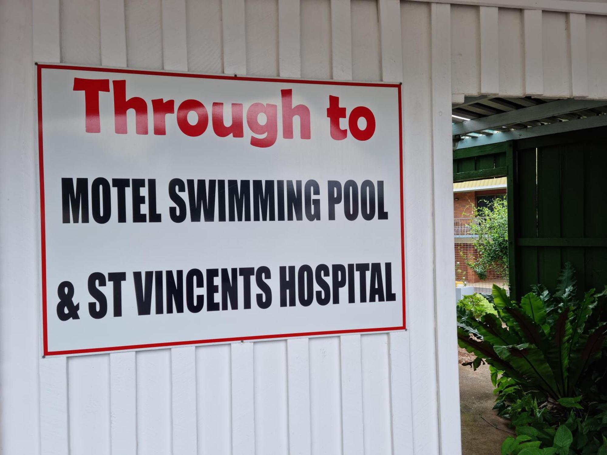 Whiteoaks Motel & Lodges Toowoomba Bagian luar foto